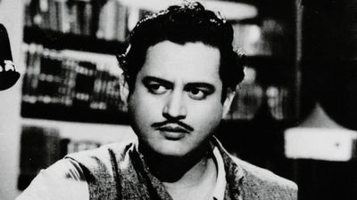 गुरु दत्त की जयंती पर जानिए उनकी शिक्षा, फिल्मी करियर और मृत्यु के बारे में