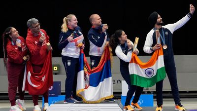 Paris Olympics 2024: सरबजोत सिंह और मनु भाकर ने जीता भारत के लिए दूसरा कांस्य पदक, जानें कौन हैं सरबजोत सिंह