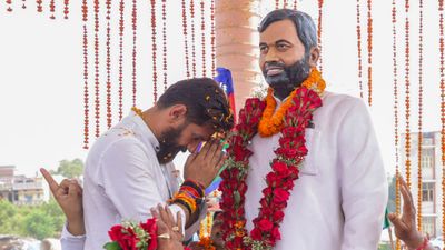 कौन थे राम विलास पासवान? यहां जानें उनके करियर, शिक्षा और निधन के बारे में..