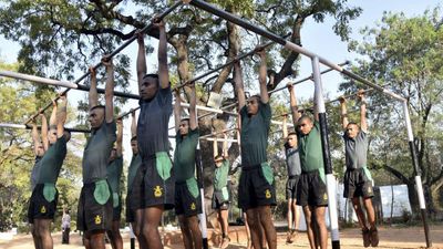 केंद्र ने की अग्निवीरों के लिए 10% आरक्षण की घोषणा, CISF, BSF, RPF में मिलेगी छूट