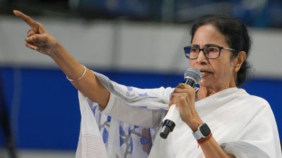 West Bengal SSC Scam: शिक्षा प्रणाली पर संकट! सीएम ममता बोलीं, अन्याय का शिकार शिक्षकों के साथ हूं!