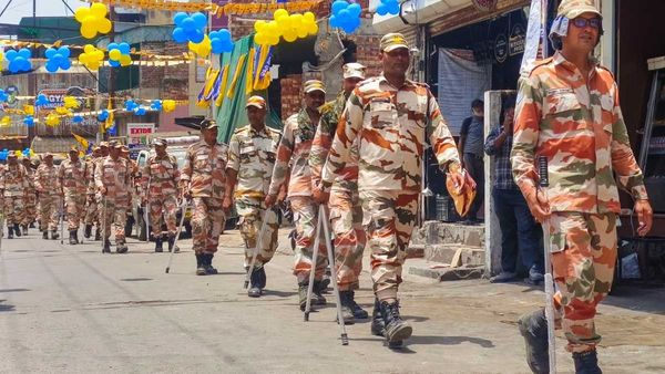 आईटीबीपी में हेड कांस्टेबल और कांस्टेबल के पदों पर भर्ती आईटीबीपी में हेड कांस्टेबल और कांस्टेबल के पदों पर भर्ती