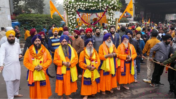 गुरु गोविंद सिंह जयंती पर अपने दोस्तों को भेजें शुभकामनाएं और संदेश गुरु गोविंद सिंह जयंती पर अपने दोस्तों को भेजें शुभकामनाएं और संदेश