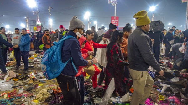आखिर धार्मिक स्थलों पर क्यों होती है जानलेवा भगदड़ की घटनाएं आखिर धार्मिक स्थलों पर क्यों होती है जानलेवा भगदड़ की घटनाएं