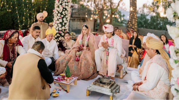 कौन हैं नीरज चोपड़ा की पत्नी हिमानी मोर? कितनी पढ़ी-लिखी हैं हिमानी मोर?