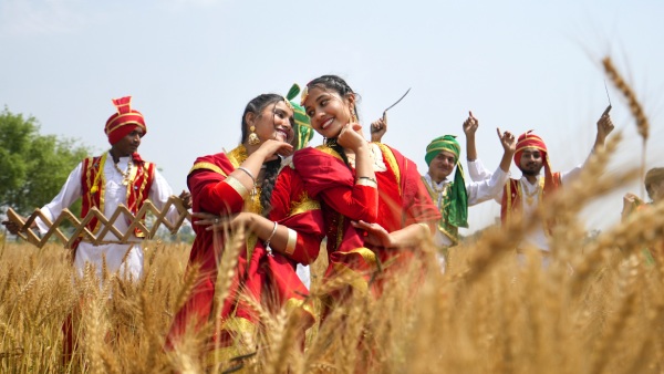 क्या है बैसाखी त्योहार का इतिहास और महत्व 