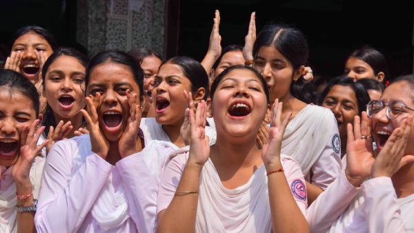 जम्मू-कश्मीर 12वीं बोर्ड परिणाम 2025 हुए जारी, 74.8% छात्र हुए उत्तीर्ण जम्मू-कश्मीर 12वीं बोर्ड परिणाम 2025 हुए जारी, 74.8% छात्र हुए उत्तीर्ण