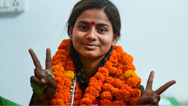 UP Board Result 2025 प्रयागराज के हाईस्कूल इंटर के टॉपरों की सूची