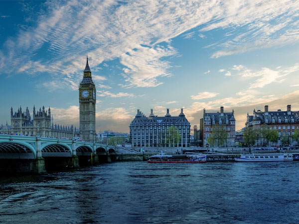 Government Scholarships To Study In UK