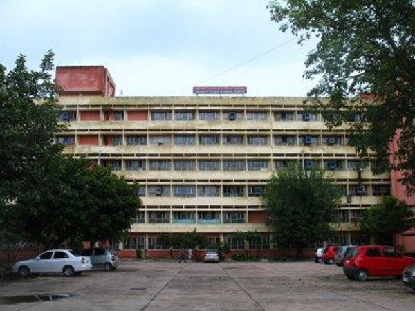 Top 15 Best Medical Colleges In India