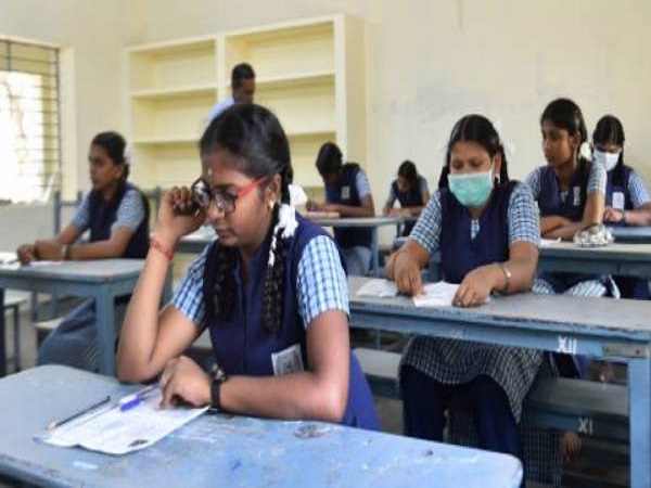 Karnataka Schools To Reopen For Classes 6 To 8 Karnataka Schools To Reopen For Classes 6 To 8