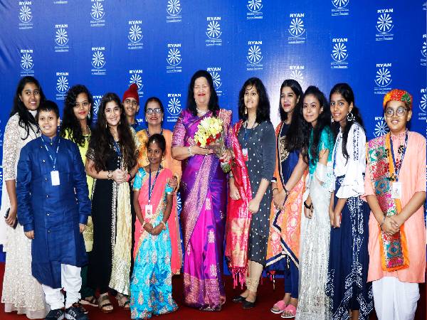 Blended Learning and Changing Role of Teachers Blended Learning and Changing Role of Teachers