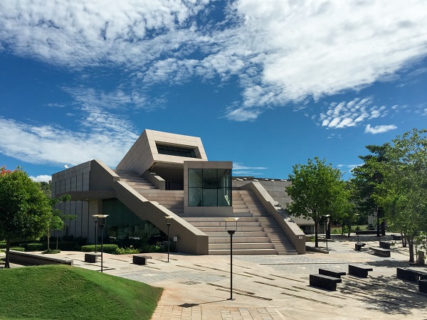 Interdisciplinary Bachelor of Design program