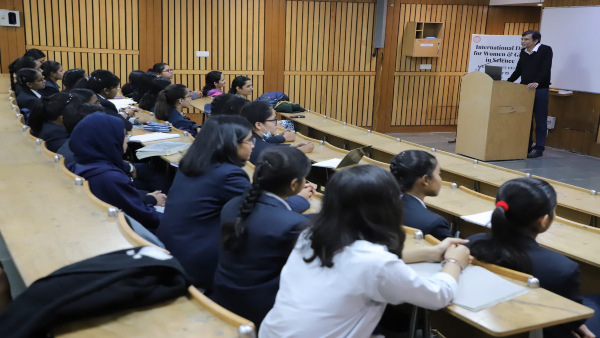 IIT Delhi cancels one round of midterm exams 