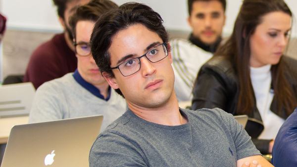 5 Reasons to Do Your MBA in France