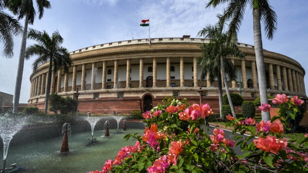 50 MCQs On Indian Polity and Parliament