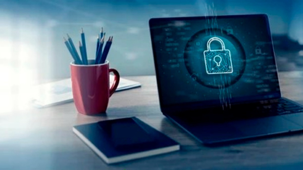 Online vs Offline Master's in Cyber Security