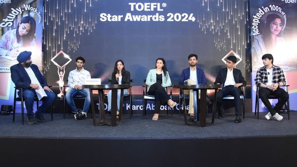 ETS Celebrates Student TOEFL Success In Mumbai