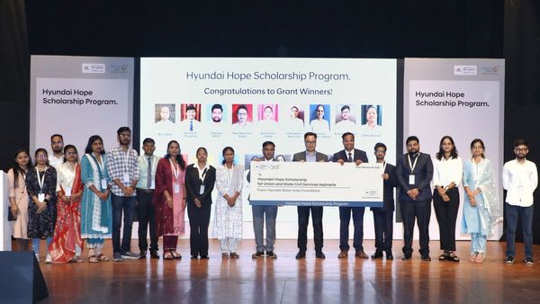 Hyundai Hope Scholarship Program Empowers Students Hyundai Hope Scholarship Program Empowers Students