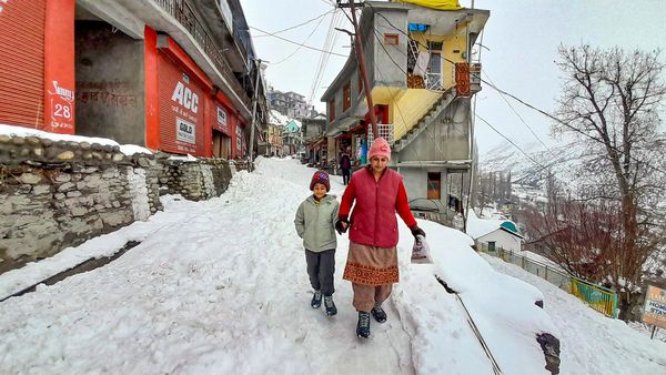 Jammu And Kashmir Schools Reopening Delayed To March 7