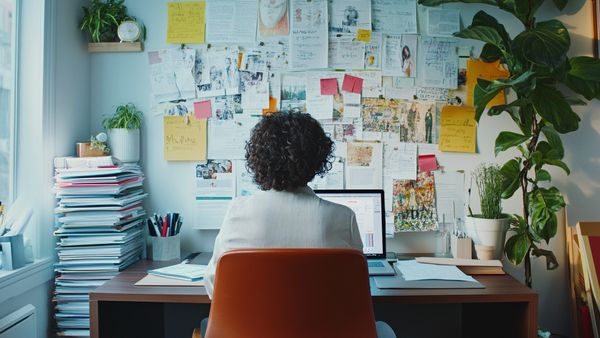 How to Becoming a Health Journalist