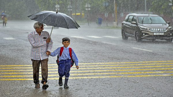 Schools & Colleges Closed in AP & Odisha - Cyclone
