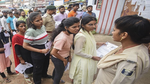 Bombay High Court Recruitment 2025: Notification