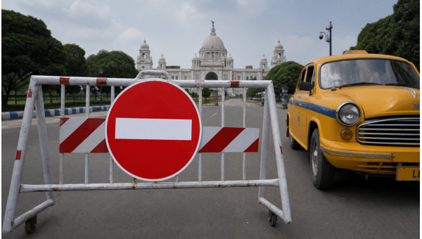 Kolkata Traffic Alert: Are Schools Open? Kolkata Traffic Alert: Are Schools Open?