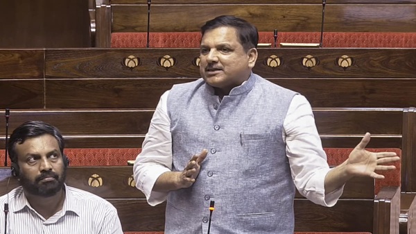 AAP Raises Concerns Over UP Government Schools AAP Raises Concerns Over UP Government Schools
