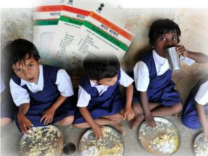  ಮಧ್ಯಾಹ್ನದ ಬಿಸಿಯೂಟಕ್ಕೆ ಆಧಾರ್ ಕಾರ್ಡ್ ಬೇಕಿಲ್ಲ