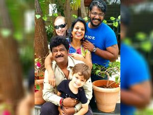 ಶಾಲಾ ದಿನಗಳಿಗೆ ಮರಳಿದ ಜಗ್ಗೇಶ್... ಅತ್ತೆ-ಮಾವನ ಜತೆ ಇತರ ಶಿಕ್ಷಕರನ್ನ ನೆನೆದ ನವರಸನಾಯಕ!