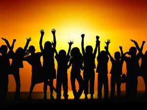 ಬೇಸಿಗೆಯ ರಜೆಯಲ್ಲಿ ಮಕ್ಕಳನ್ನು ಚಟುವಟಿಕೆಗಳಲ್ಲಿ ತೊಡಗಿಸಲು ಇಲ್ಲಿದೆ 10 ಸಲಹೆಗಳು