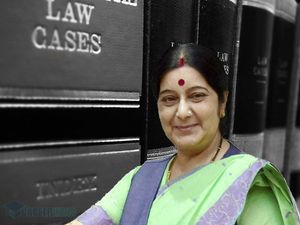 ಸುಷ್ಮಾ ಸ್ವರಾಜ್ ಅವರ ಶೈಕ್ಷಣಿಕ ಜೀವನಚರಿತ್ರೆ ಮತ್ತು ರಾಜಕೀಯ ವೃತ್ತಿ: ಇಲ್ಲಿದೆ ಸಂಪೂರ್ಣ ಮಾಹಿತಿ