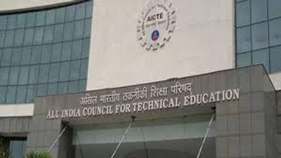 ಎಂಸಿಎ ಕೋರ್ಸ್ ಇನ್ಮುಂದೆ 2 ವರ್ಷದ ಕೋರ್ಸ್: ಎಐಸಿಟಿಇ 