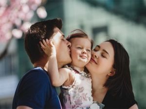 Happy Daughters' Day 2021: ಮಗಳ ದಿನಕ್ಕೆ ಶುಭ ಕೋರಲು ಸಂದೇಶ ಮತ್ತು ಉಲ್ಲೇಖಗಳು ಇಲ್ಲಿವೆ