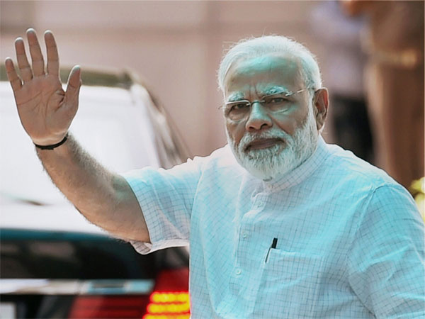 ವಿದ್ಯಾರ್ಥಿನಿ ಮನವಿಗೆ ಸ್ಪಂದಿಸಿದ ಪ್ರಧಾನಿ ವಿದ್ಯಾರ್ಥಿನಿ ಮನವಿಗೆ ಸ್ಪಂದಿಸಿದ ಪ್ರಧಾನಿ