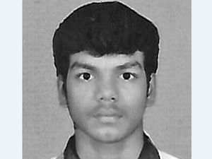 எம்பிபிஎஸ் இடம் கிடைத்தும் சேர முடியாமல் தவிக்கும் ஏழை மாணவர்!