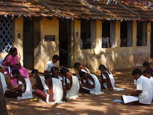 ஆசிரியர்களுக்கான இடமாறுதல் கவுன்சிலிங்: 3 ஆண்டு நிபந்தனையை குறைக்கிறது அரசு!!