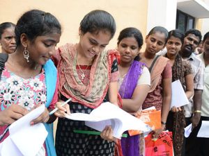 பி.எட். சேர்க்கை எப்போது? மாணவர்கள் எதிர்பார்ப்பு
