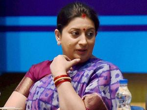 ஆந்திரத்தில் உயர்கல்விக்காக ரூ,3,030 கோடி முதலீடு: மத்திய அமைச்சர் ஸ்மிருதி இரானி தகவல்!!