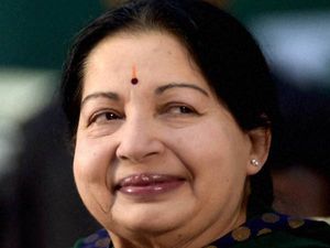 உயர்நிலைப் பள்ளிகளில் ஸ்மார்ட் வகுப்பறை: முதல்வர் ஜெயலலிதா அறிவிப்பு!!