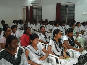 செவிலிய உதவியாளர் படிப்பு: விண்ணப்ப விநியோகம் ஆரம்பம்