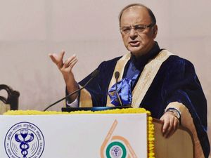 மருத்துவக் கல்விக்கு முக்கியத்துவம்: மத்திய அமைச்சர் ஜேட்லி