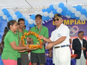 செய்யும் தொழிலே தெய்வம்: ஐஐஎம் மாணவர்களை பேசி அசத்திய வைஸ் அட்மிரல்!!