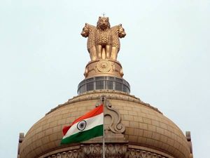 மத்திய அரசின்   திட்டங்களை கொண்டு மார்க்குகளை அல்லுவோம்