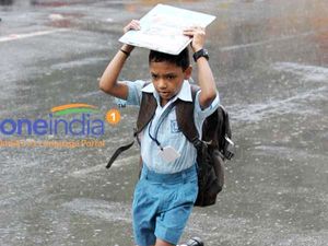 கஜா புயல் : எந்தெந்த பகுதிகளில் பள்ளி, கல்லூரிகளுக்கு விடுமுறை ?