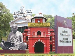 தமிழக அரசு அதிரடி : பொறியியல் படிப்புக்கான தகுதி மதிப்பெண்கள் உயர்வு.!