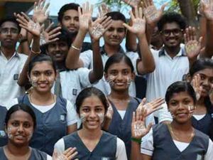11, 12-ம் வகுப்பு தேர்வில் புதிய மாற்றம்- இனி 500 மதிப்பெண்களுக்கு தான் தேர்வு!