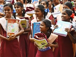 8-ம் வகுப்பு பொதுத் தேர்வு- தினமும் 1 மணி நேரம் சிறப்பு வகுப்பு உத்தரவால் மாணவர்கள் அதிர்ச்சி!