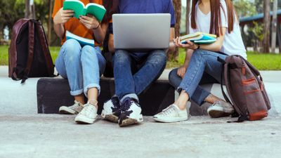 Palaniandavar Arts College Assistant Professor recruitment 2023:  பழனி கல்லுாரியில் உதவி பேராசிரியர் பணி ..!